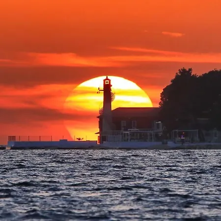Apartment Barbara With Private Parking In The Garage