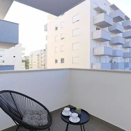 Apartment Barbara With Private Parking In The Garage